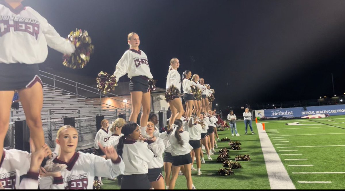 HumbleISD_SCHS's tweet photo. Bulldogs WIN! Area Champs! 
Summer Creek defeats Clear Creek, 42-0. 🙌🏻🦴🐾
Next game Saturday, Nov. 25, 2 PM vs. Stratford @ Tomball Stadium 
@SC_BulldogFB @cheerSCHS @schs_starlettes @SCMBofficial @CoachKRHarrison @SummerCreekROTC @scguarddogs https://t.co/PTa6rC3swj