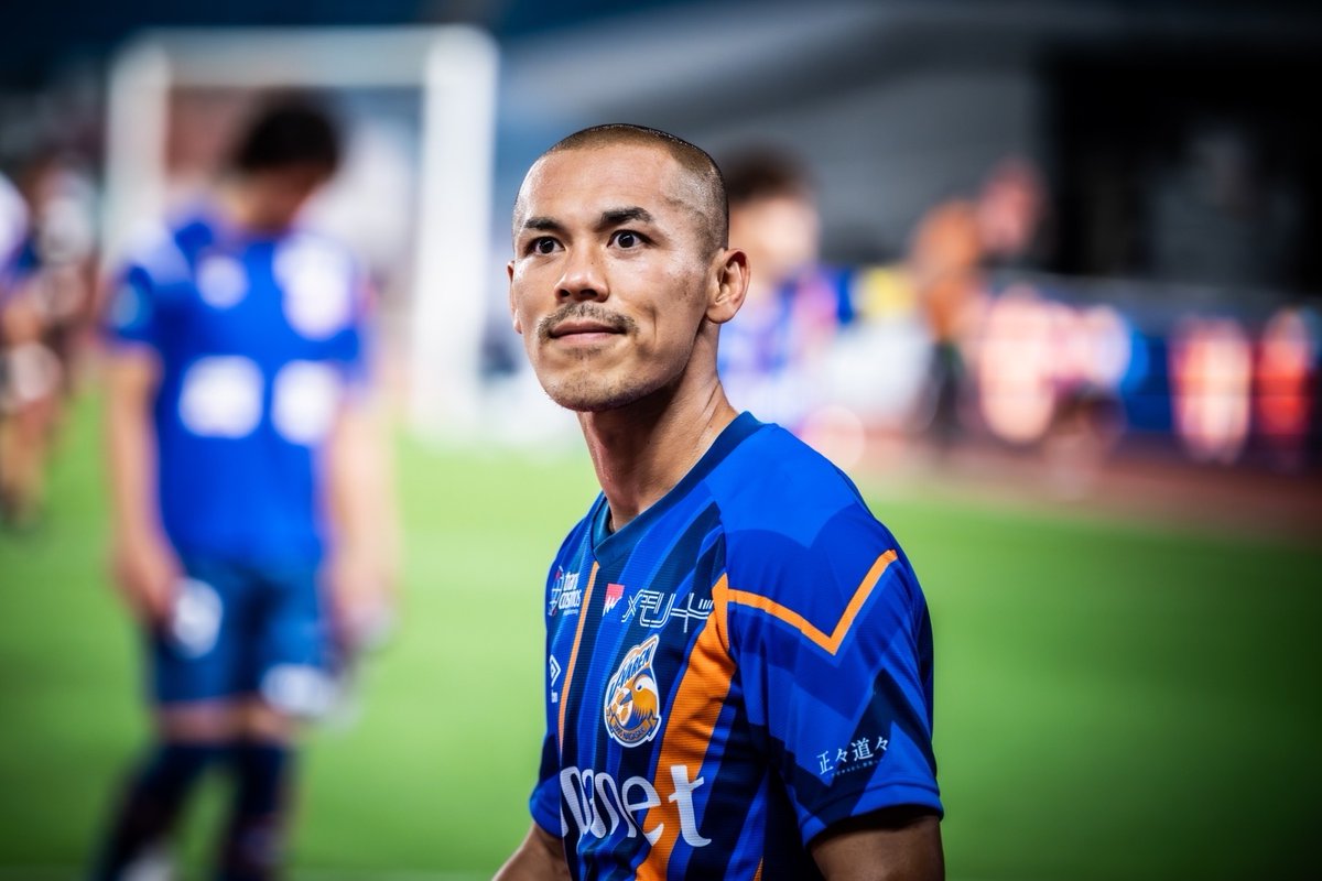 🔷🔶 いつも練習場には誰よりも早く来て、全体練習の前に個人での補強