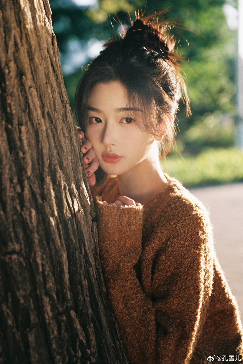 queenxueer's tweet photo. Xueer weibo update {1/4}

😁🍦🎠🤎

#KongXueer #孔雪儿 #SherryKong https://t.co/ADNioo2IhH