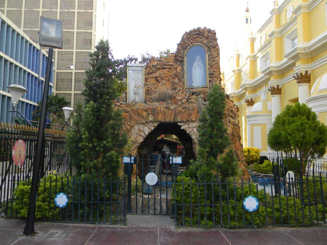 soytuventana's tweet photo. En tu nicho...
18 De Noviembre 2016
Nuestra Señora del Rosario de Chiquinquira....
#VirgenDeChiquinquira #NuestraSeñoraDelRosarioDeChiquinquira #ChinitaDeMaracaibo #SanJuanDeDios #DevocionMariana #TradiciónZuliana #Fe #18DeNoviembre  #MaracaiboCity 

📸 @soymonikbea https://t.co/2AAA7nb1fQ