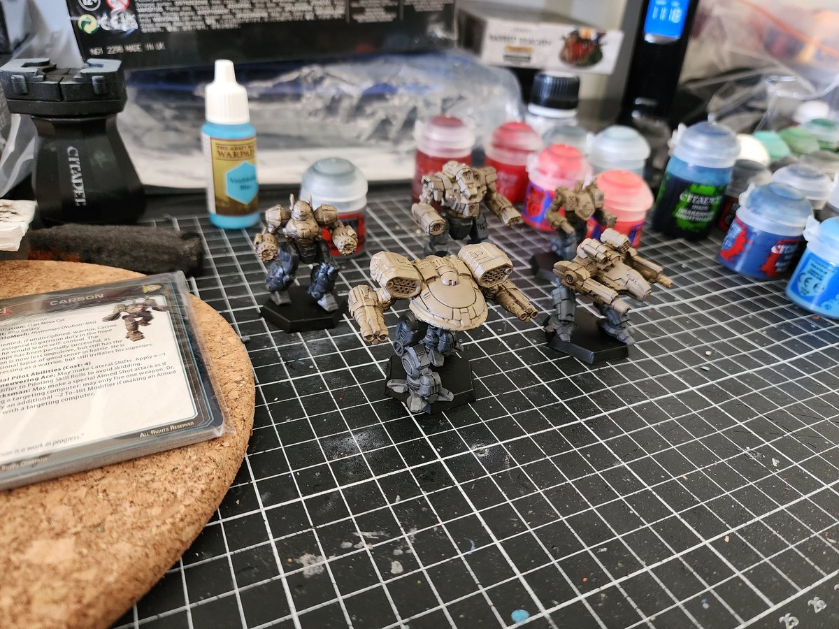 The beta galaxy wolves are starting to show the colours. Now to brighten them up. #battletech #classicbattletech #betagalaxywolves #gamingdad