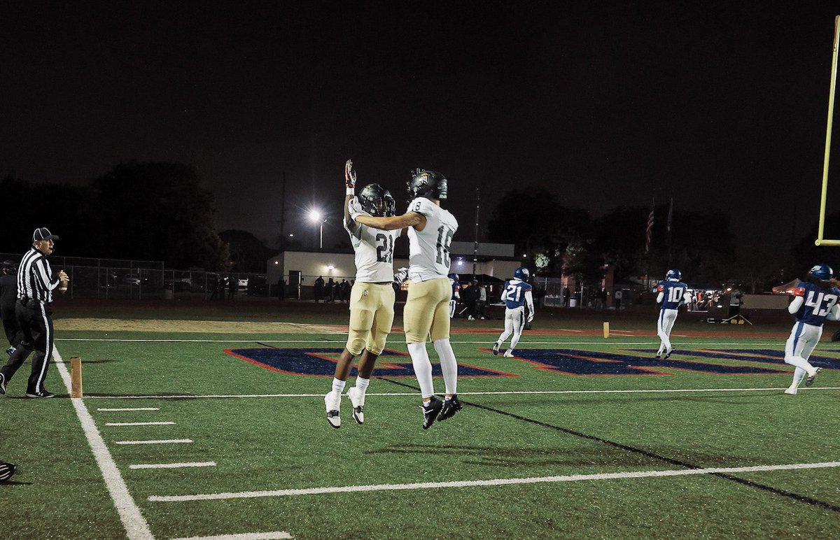 Servite Football tweet media