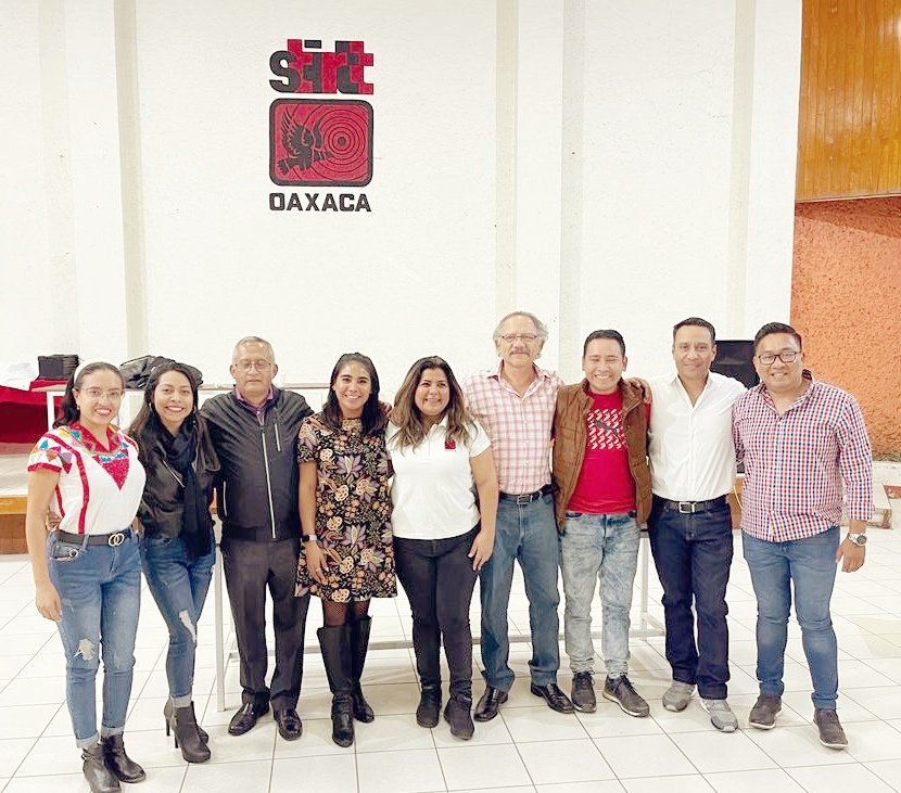 Con mucho agrado y satisfacción de haber participado hoy en el ejercicio democrático de las #Elecciones2023  en el <a href="/StirtSeccionOax/">Stirtt_Oaxaca</a>, en donde la legalidad fue la protagonista. ¡Felicidades a la #PlanillaRoja; encabezada por <a href="/Mony_Alarcon/">Mony Alarcón</a>! #Oaxaca <a href="/STIRTTnacional/">STIRTT Nacional</a>