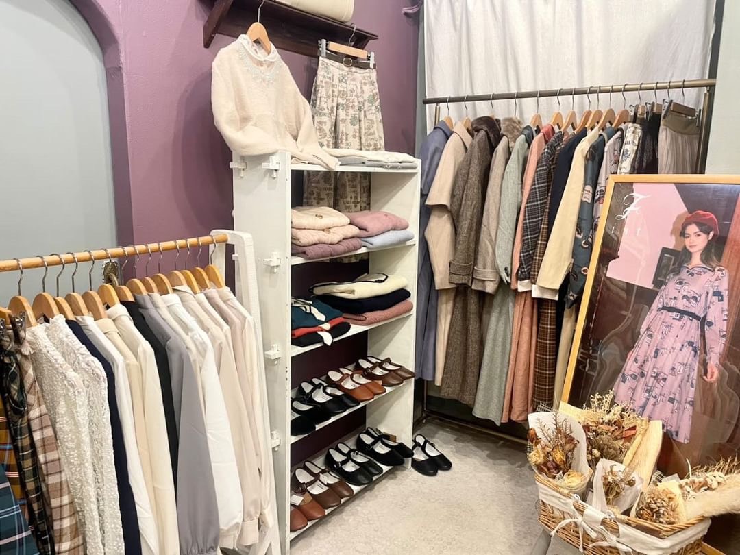 FintOFFICIAL's tweet photo. ＼ #広島県 にお住まいの皆様へ ／

期間限定POP UP SHOPが本日より開催いたします🎪
ご来店お待ちしております💐

ショップ：LisuLuLu（リシュルル） ( @lisululu )

開催期間：11/18(土)～11/26(日)
https://t.co/QYwwAGS7UH https://t.co/dMTuyaMmID