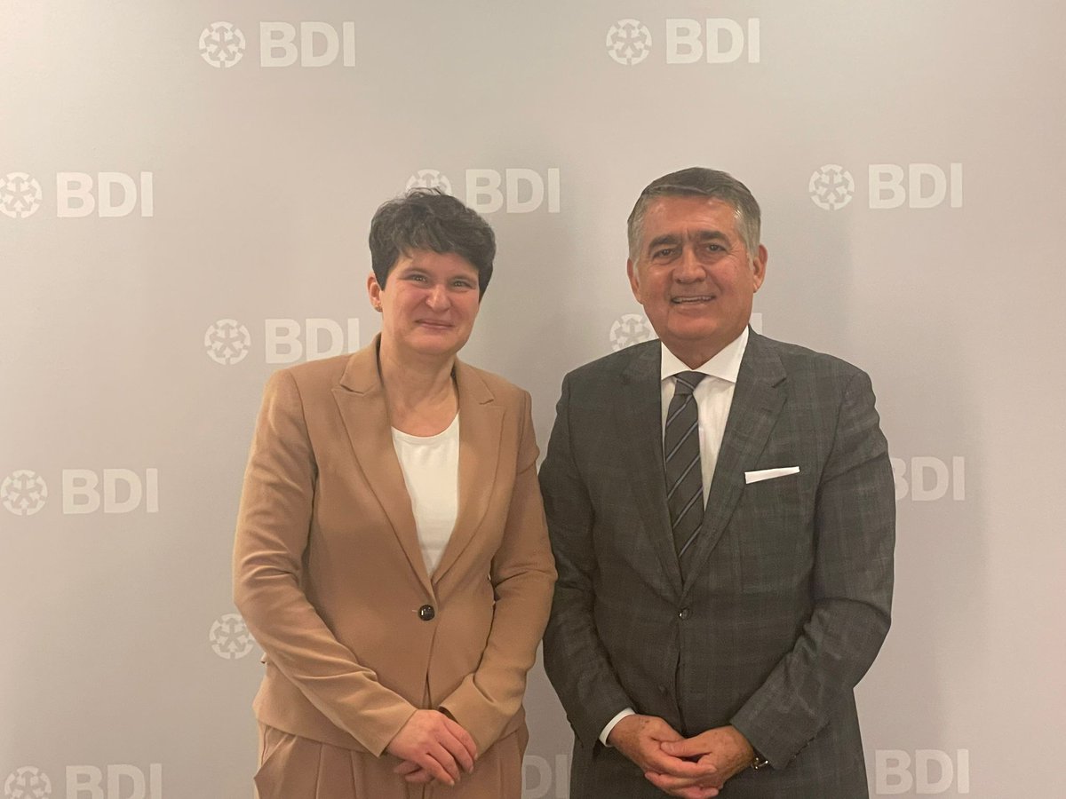 TÜSİAD Yönetim Kurulu Başkanı <a href="/_ORHANTURAN/">Orhan TURAN</a> ve beraberindeki TÜSİAD heyeti 14 – 17 Kasım'da Brüksel ve Berlin’de temaslarda bulundu.