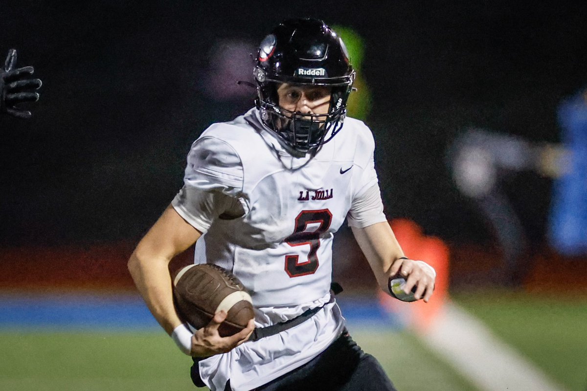 DavidFrerker's tweet photo. FINAL from D2: No.3 @LJHSVIKINGFB defeat No.2 Rancho Bernardo 42-14. Vikings reach the @cifsds D2 Championship Game. La Jolla has made 3 CIF finals since 2019.

@sdfootball @SDFNLMagazine @KUSIPPR @EC_Preps_SD @SDPrepInsider @sdut @Daygofootball @chaseizi @BStoneKUSI https://t.co/cax8jRg9FM