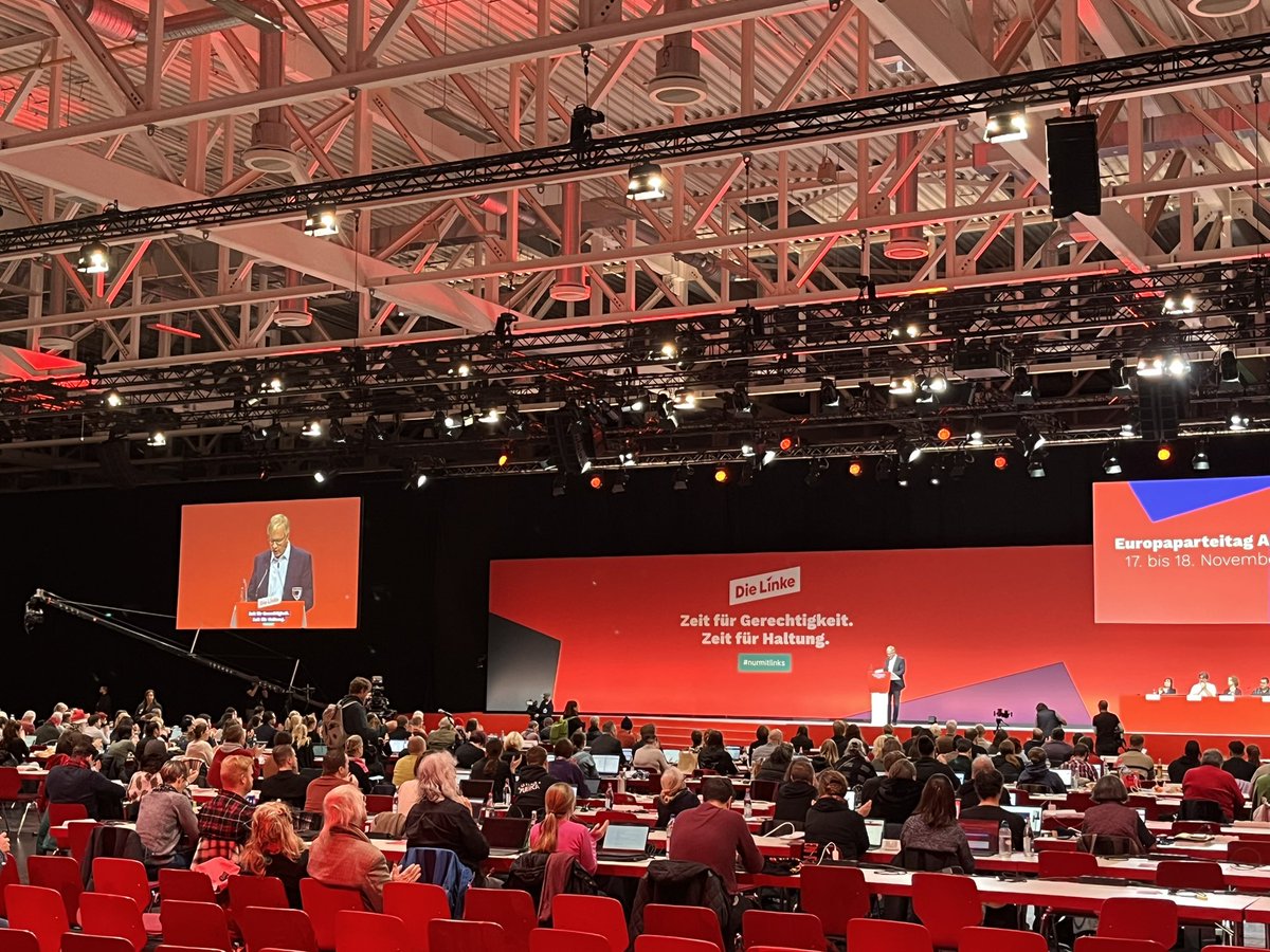 Die Bildung einer parlamentarischen Gruppe sei kein Selbstläufer, betont #Linke Noch-Fraktionschef <a href="/DietmarBartsch/">Dietmar Bartsch</a>: “Jetzt entscheiden andere über uns.” #Augsburg #nurmitlinks