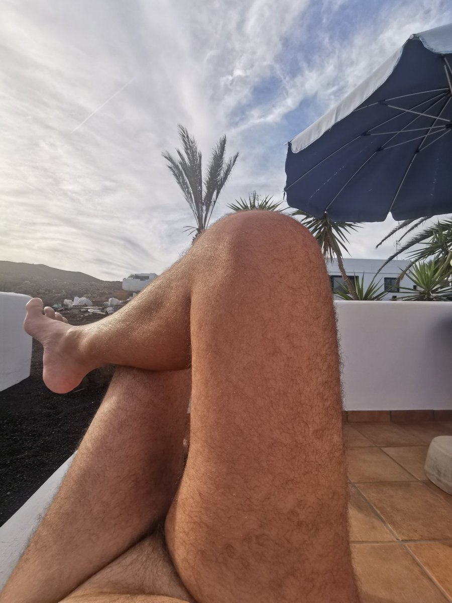 clothesfreeuk's tweet photo. What a difference a week makes 😔😊😂
#england #wetandwindy #darkandcold #lanzarote #charcodelpalo #sunnyandwarm #clothesfree #naked #freedom #nude #bare #bodypositivity #naturallivingstyle #positivity #naturism #normalnudity #aunaturale #happy #healthy https://t.co/WRQIG1Fk94
