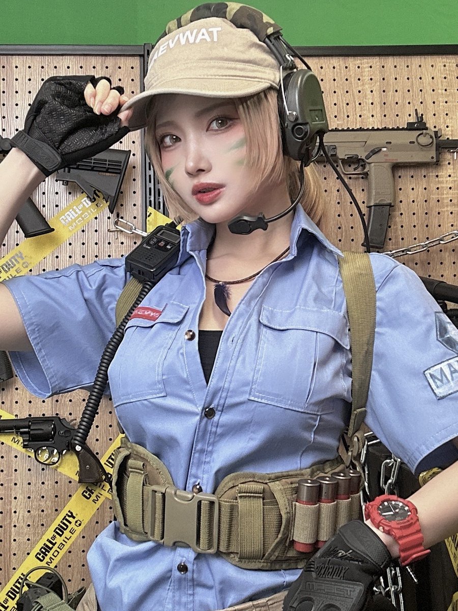 Sithle011's tweet photo. 【お知らせ】
本日このあと19時から配信の
「CODモバイル4周年記念特別番組」に出演します！

なんとアーバントラッカーのコスプレをさせていただいています👀✨

配信はこちらから！
https://t.co/ieoIIVX42b

#CODモバイル4周年 #CODMobile #CoDモバイル https://t.co/bUjF1R45cL