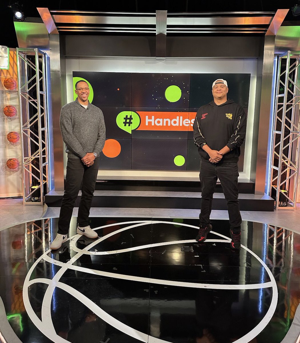 KingJosiah54's tweet image. Pull up to NBATV tonight at 1am et/10pm pt to see @channingfrye and me on #Handles!