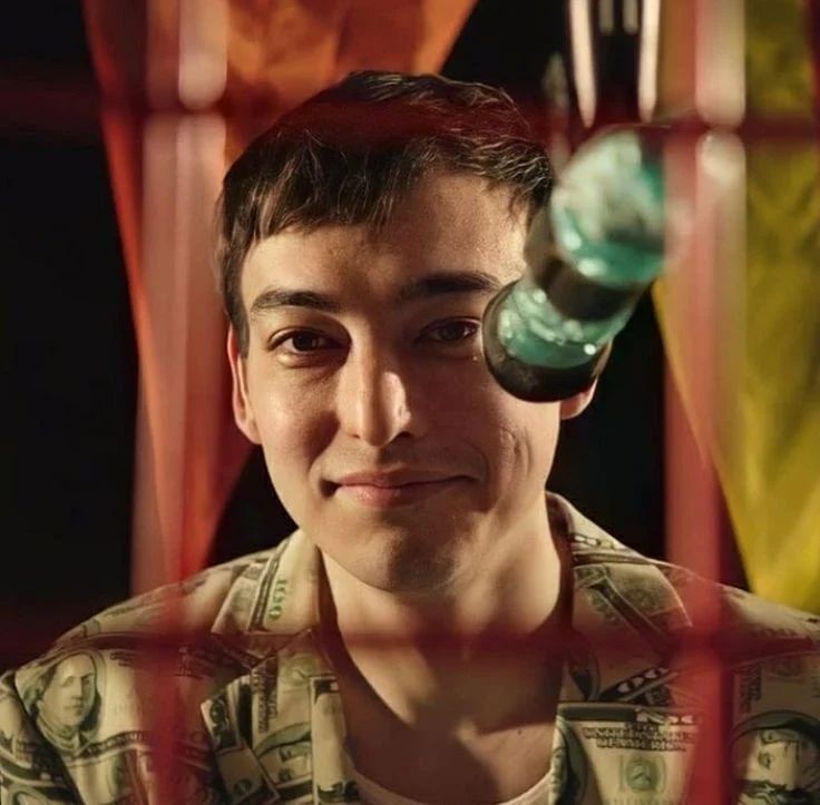 Fun fact: Out of 10,000 auditions, I was in the first draft for "YBWM" music video, until Ms. Swift herself asked for someone she wouldn't actually fall in love with. You're welcome, Tay Tay. And American Eagle model 1,022 (Zach?).