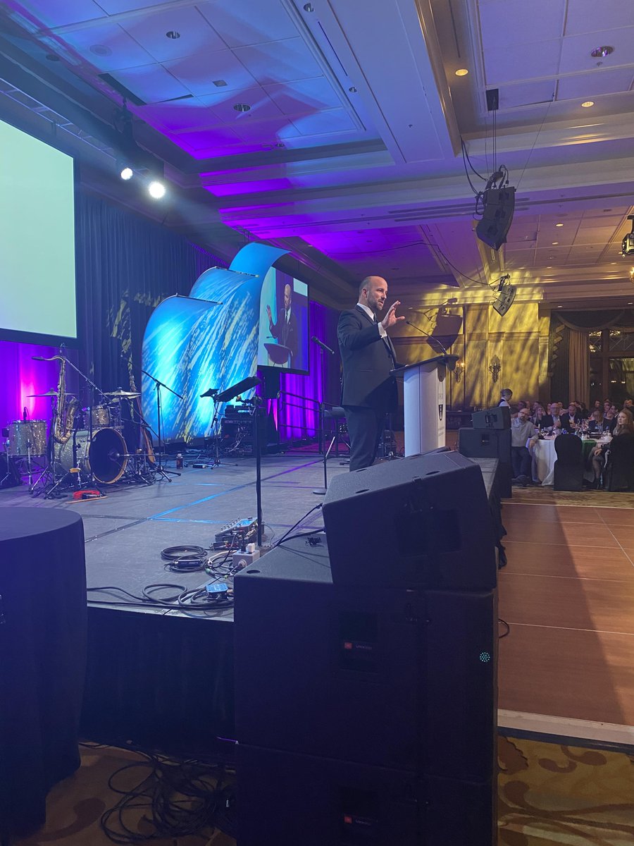 AB_Roadbuilders's tweet photo. “While individually we possess our own strengths and specialties... it is only when we unite that we create something truly remarkable.” Wise words spoken by ARHCA chairman at the Chairman’s Gala, Dennis Leonard! #ableg #ARHCAcon #unity #betterABroads https://t.co/yNIy1GxU0X
