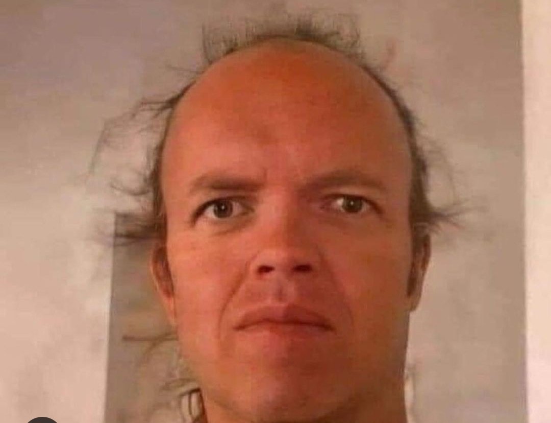 IBertBowdenI's tweet photo. @FortniteStatus Me hoping the game loads for the 15th time https://t.co/flBtVn8s5B