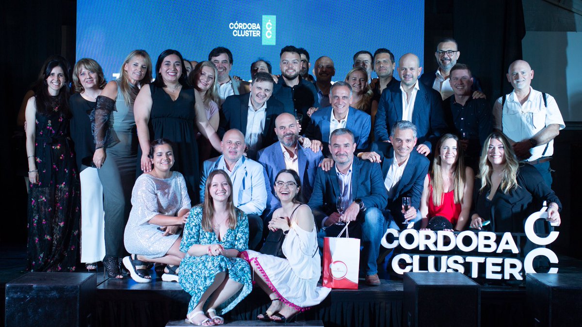 Celebramos el cierre de un año muy importante, en el que nos aventuramos a seguir sumando conexiones y creciendo desde la asociatividad, con nuevos proyectos y desafíos, que nos convierten en la comunidad de #tecnología y #conocimiento más grande de #Córdoba.