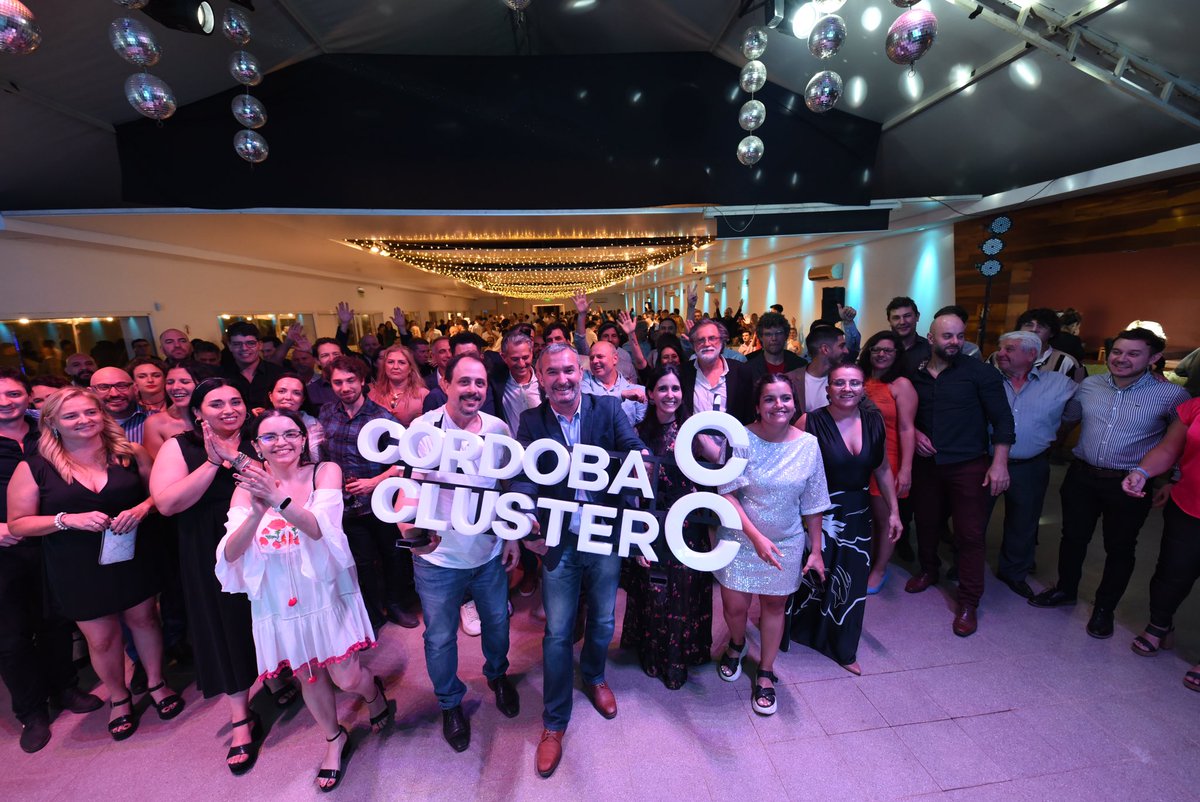 Agradecemos especialmente la presencia de autoridades provinciales, empresas socias, directivos de otras cámaras e instituciones con quienes trabajamos en conjunto, referentes de la prensa y a los sponsors que hicieron posible la #FiestaCluster.