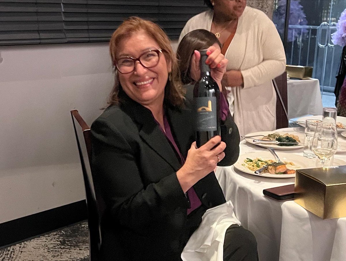 canpsfbayarea's tweet photo. Happy NP Week! A look at our  NP Week event with guest speakers Sister Roma and Rafael Mandelman. Our members received self care kits including @rxla candles &amp; @eatwellfarm botanicals. Members also won Robert Mondavi wine and quilts from the Santa Clara Quilter’s Guild. https://t.co/inWvrpIkLV