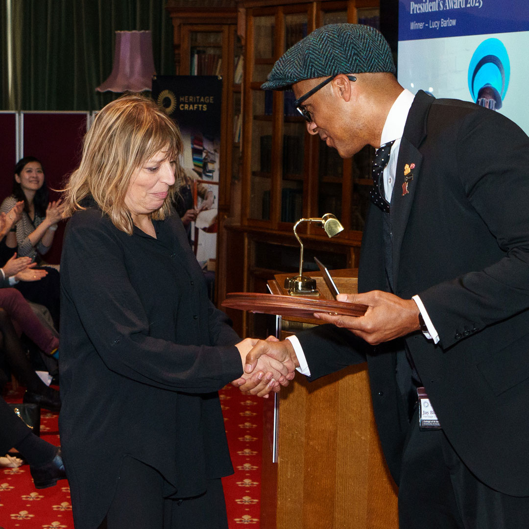 Straw hat maker Lucy Barlow has won the 2023 President’s Award for Endangered Crafts. The prestigious award, and £3,000 bursary, was initiated by Heritage Crafts’ President the former Prince of Wales. heritagecrafts.org.uk/lucy-barlow-wi…