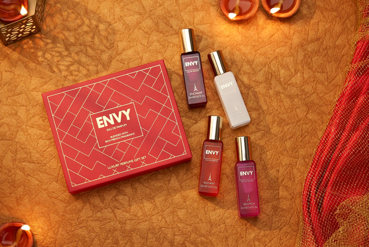 Embark on an aromatic odyssey with this sensational variety of fragrances. From the first spritz to the final note, your senses will be on a thrilling adventure. .. . #Envy #festive #fragrance #envygifts #giftings #gifts #deo #envyperfume #perfumes #giftpacks #festive