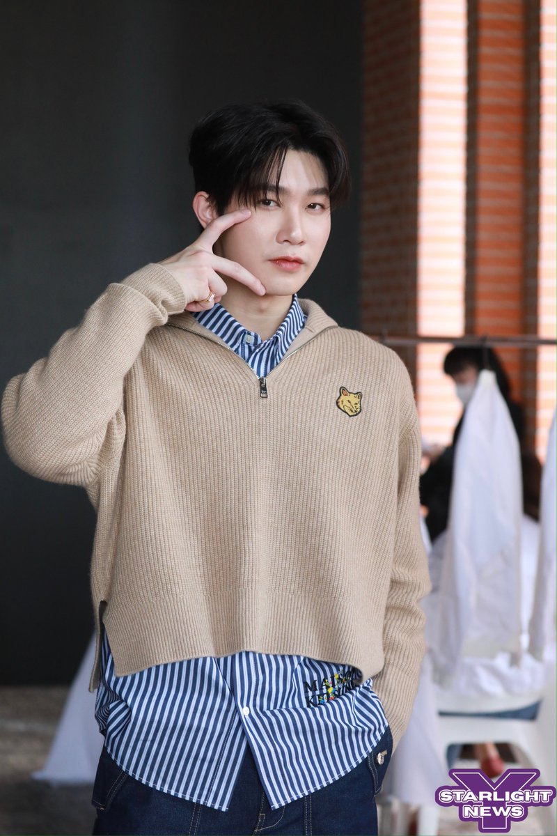 StarlightYnews's tweet image. " ยิม - ปริญญากรณ์ " ร่วมงาน "แพรว Meet &amp;amp; Read"

#PraewMeetAndReadXTutorYim 
#PraewMeetandRead
#mynameis_yim  
#eventpop
#Praewmag