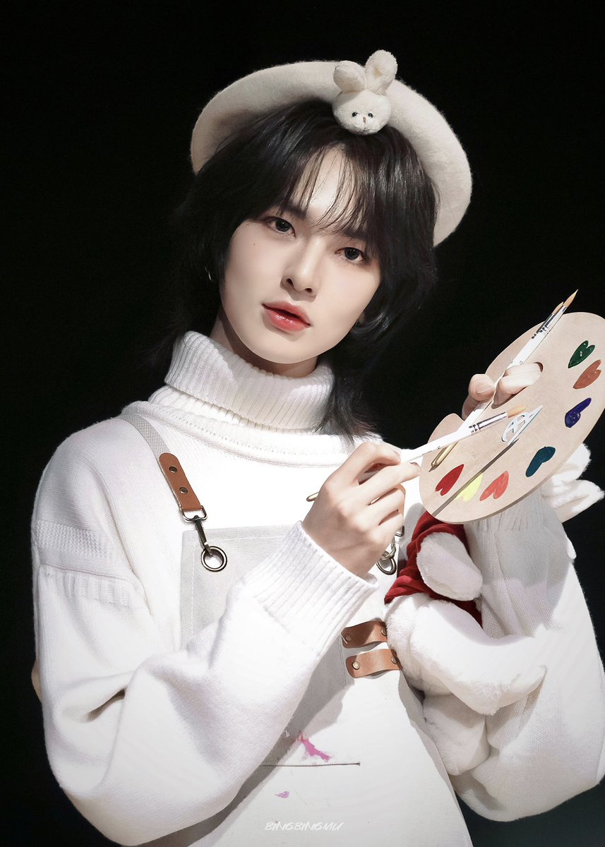 BINGBINGMU's tweet photo. 231117 에버라인 

토끼도 화가가 될 수 있나뮤? 🐰🎨

#이펙스 #EPEX #MU #뮤 https://t.co/jS6Lp3JDEI