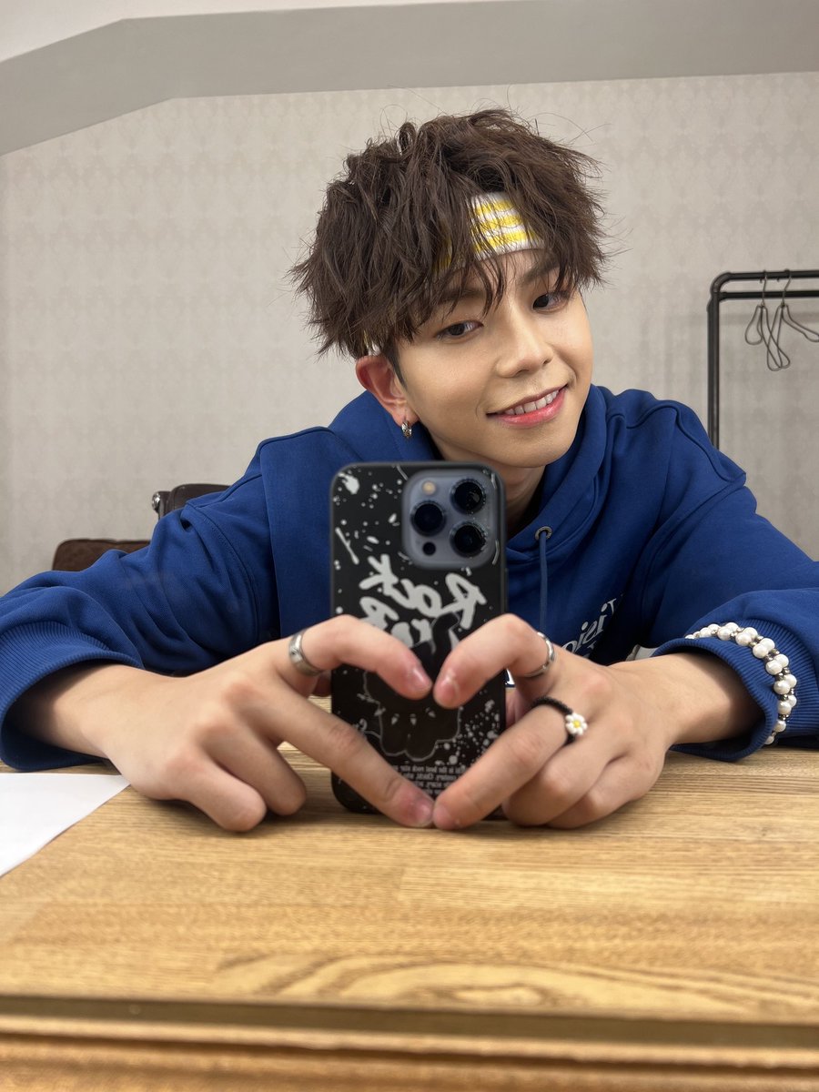 TOZ_YYent's tweet photo. [#ANTHONNY]

どうぅもぉ〜😶‍🌫️
インタビュー読んでくれたかな...？🫶🫶🫶
ほんとみんな含め色んな人のおかげで今の飯沼アントニーという人間が出来上がったのでいつもほんまありがとうの気持ちでいっぱいでござるよ！👼👼👼

#TOZ #アントニー https://t.co/qI0djXhfkH