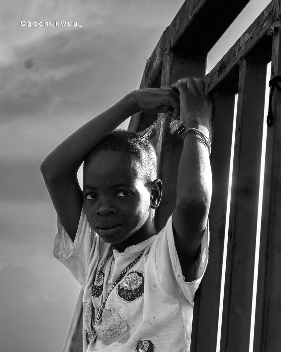 Joy is coming•

#streetstorytelling  #Nigeria  #ogochukwuu_  #lagos #candidstreetphotography #documentary #photography #streetphotographer #canonphotography #auchiphotographer #candid #careforthechildren #homelessnothopeless
#childeducation #hopefortomorrow #childrensupport