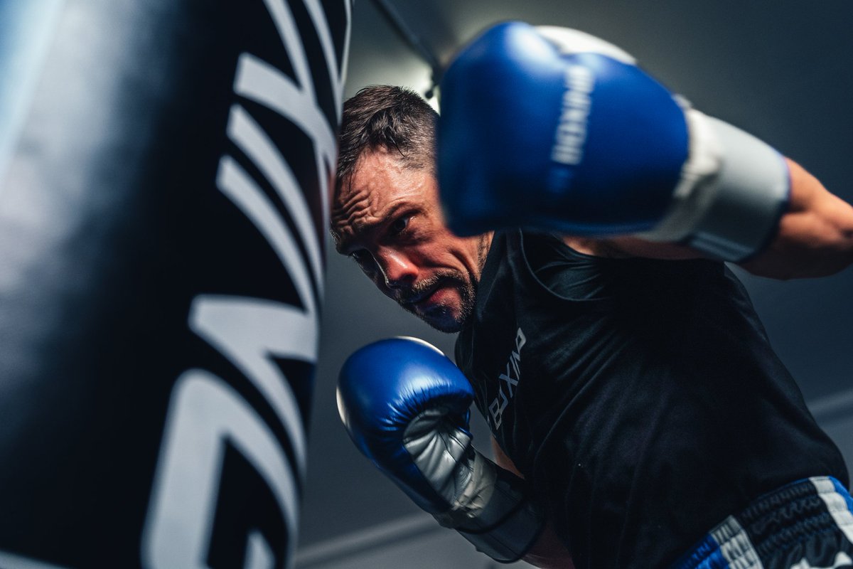 MR_BOXING_'s tweet photo. Deine Natur zu ändern ist das #Schwierigste was du tun kannst. Aber es ist #möglich zu werden, wer du sein möchtest.🥊
•
#MRBOXING 
•
#mrboxinggym #glaubeandichselbst #erfolg #stärke #motivation #letsgo #goforit #disziplin #fokus #takeyourchance https://t.co/CwuUurT1AC