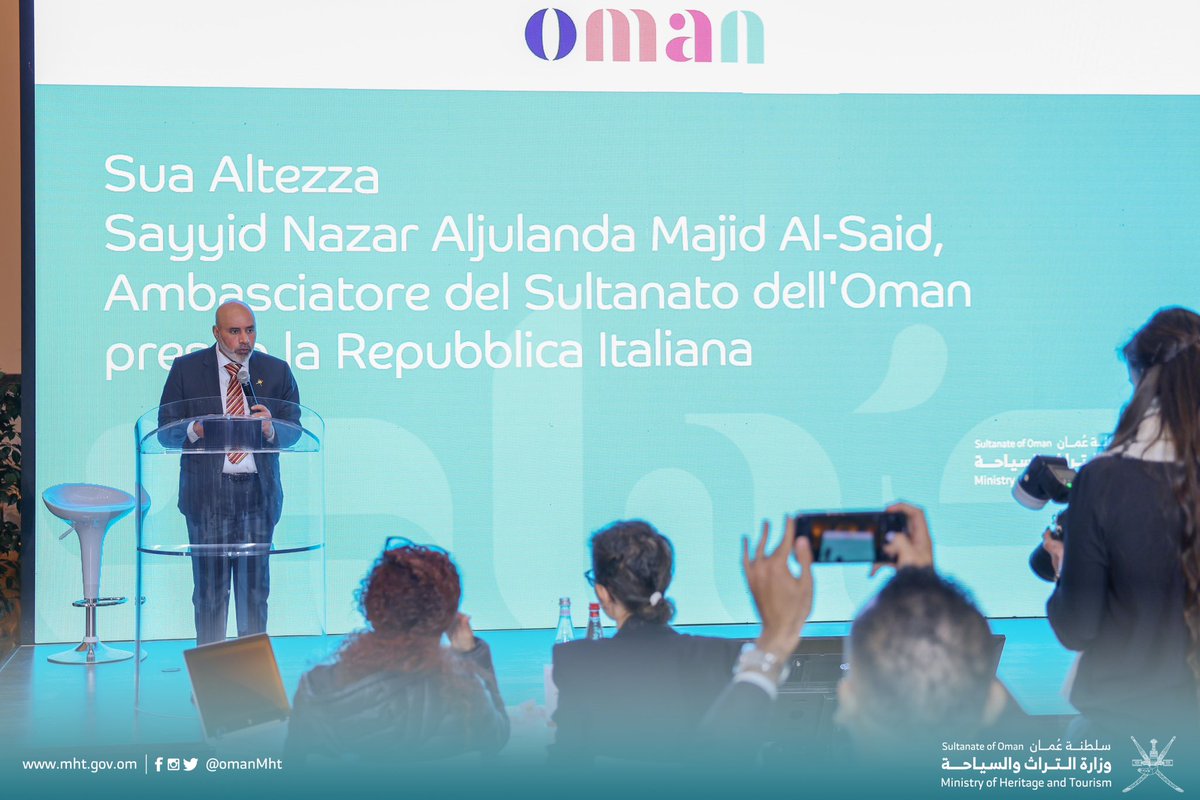OmanMHT's tweet photo. للتعريف بالمقومات السياحية والمنتجات والخدمات والتجارب السياحية التي تزخر بها سلطنة عُمان، تتواصل حلقات العمل الترويجية التي تنظمها وزارة التراث والسياحة في جمهورية إيطاليا في محطتها الثانية بمدينة روما، بحضور صاحب السمو السيد نزار بن الجلندى آل سعيد سفير سلطنة عُمان المعتمد لدى جمهورية إيطاليا، حيث تضمنت حلقة العمل تقديم عرض مرئي عن مستجدات القطاع السياحي بسلطنة عمان، بالإضافة إلى لقاءات العمل بين ممثلي مؤسسات القطاع السياحي العُماني ونظرائهم من السوق الإيطالي، بحضور عدد من ممثلي وسائل الإعلام الإيطالية.

#تراث_وسياحة