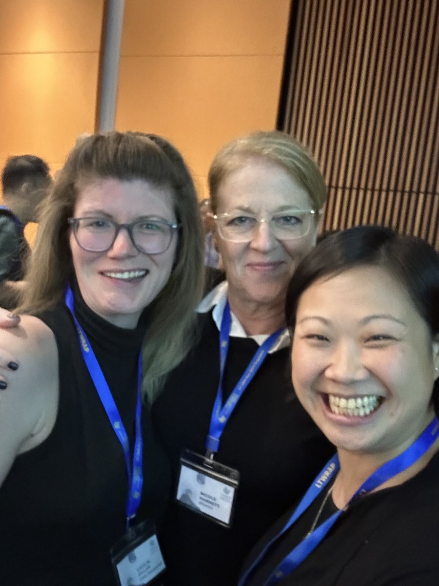 kittymisschan's tweet photo. .⁦@ltwrap⁩ conference snaps! #matchingTies ⁦@McNulty_J⁩ ⁦@xray_nick⁩ #debate battle #SinSzeYarn ⁦@YatTsang⁩⁩ love the international exchange!! ⁦@kikicait⁩ #nicoleharnett #maryjob https://t.co/edR7nh4jVP