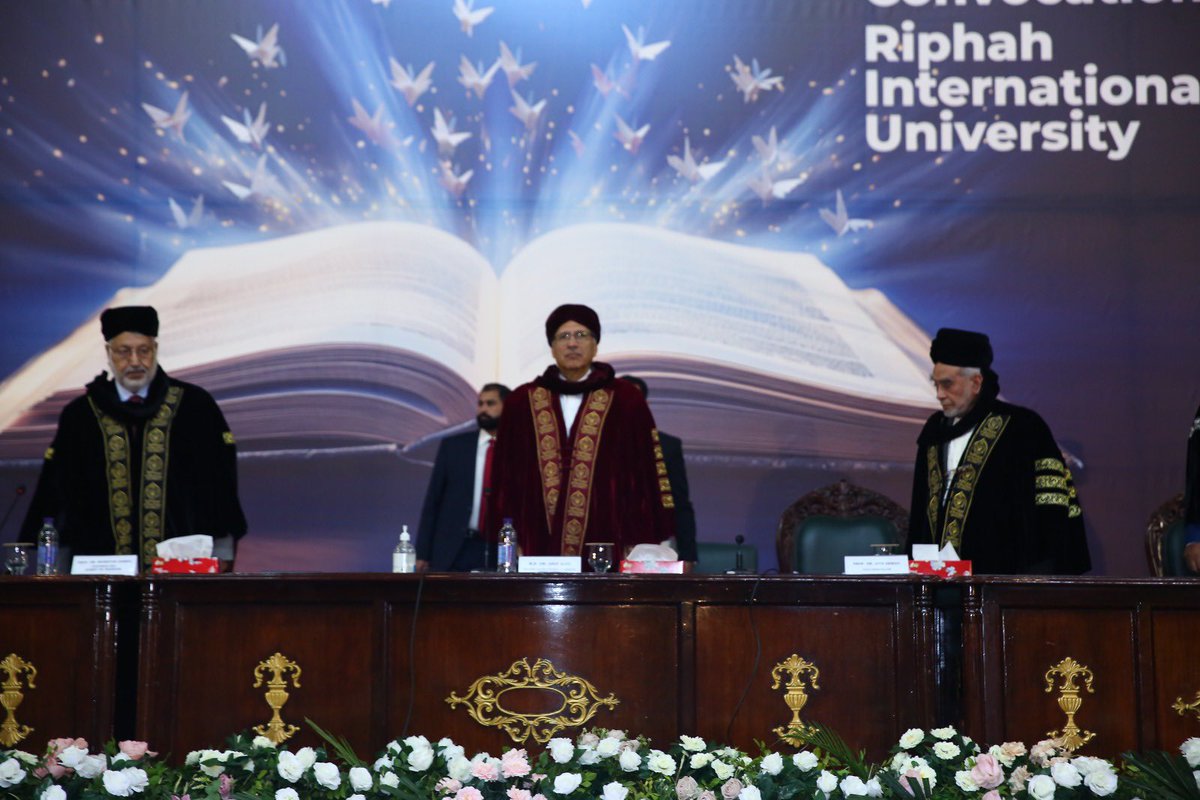 MuhmmadUsman07's tweet photo. "Cheers to the memories made and the future paved at the 18th convocation ceremony held at Jinnah Convocation Centre, Riphah International University! 🎓 #ClassOf2023 #ConvocationMemories"
#Riphahinternationaluniversity https://t.co/WyNyCLfCYn