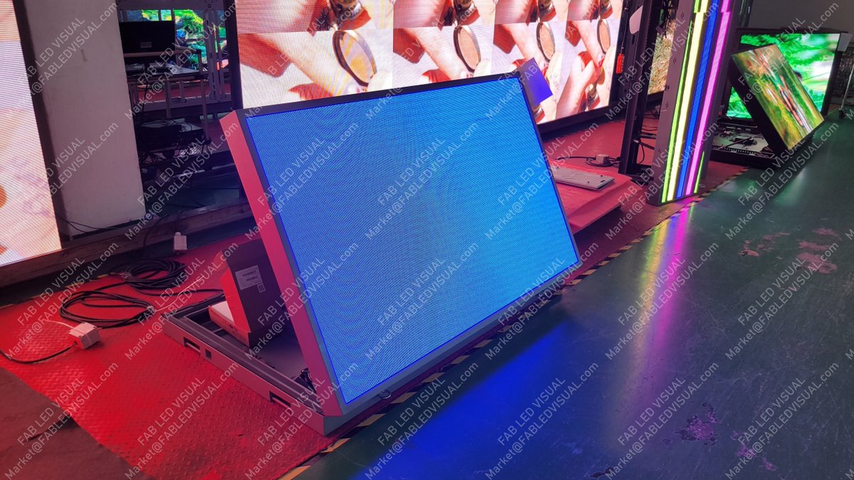 LedFab tweet picture