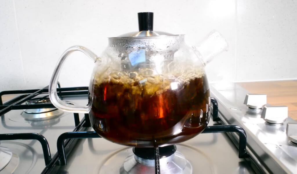 Can you put a glass teapot on the stove? Do glass teapots work? Are glass teapots safe? Is it safe to boil water in a glass kettle? Can you make coffee in a glass teapot? Can I use a glass teapot for herbal infusions? - xw5cgmu6oc