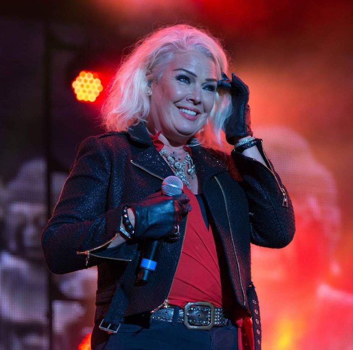 OfficialDaledoe's tweet photo. Happy 63rd. Birthday to singer/songwriter/dj, #KimSmith , professionally known as @kimwilde ! 🥳🎉🎊🎈🎁🎂🎼🎶🎵🎤 #KidsInAmerica & more. https://t.co/fR7E0ms2QB