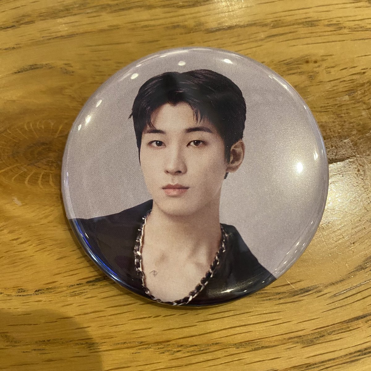 Yu83184951's tweet photo. Seventeen cafe セブチカフェ　交換
あべの　天王寺　缶バッジ

譲　ウォヌ

求　ジョシュア>ジョンハン

只今、あべののカフェにいます
お心当たりありましたらお声掛けお願い致します🙇‍♀️ https://t.co/d18sPeKPkE