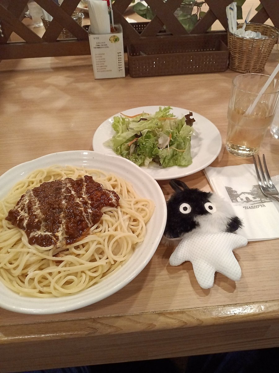 Monone417's tweet photo. 1️⃣店舗違えど自我芽生えた頃から行ってた #HASHIYA のパスタがお袋な味🍝
2️⃣意外な所で愛用してる #STARTTS のグッズ発見😳
迷彩カラバリ増えたの嬉しい😆
3️⃣南側の方に思い出の地があり懐かしくなり訪れました🥲
4️⃣ #サバンナアキシマ 様 クラファンのリターン🎫来たら蒸されに食しに参りますので🙋♂️ https://t.co/twGtp308E6