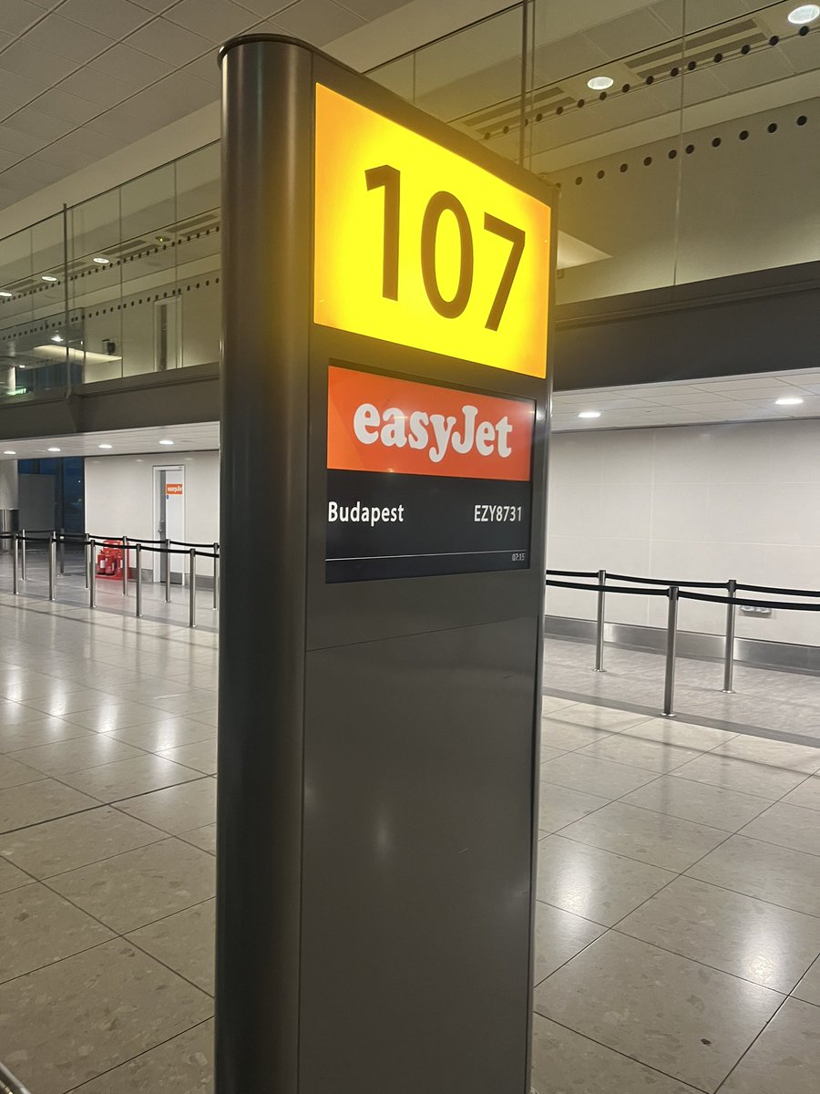 RadioBetts's tweet image. The road to Skopje begins via Budapest Round Four

Follow England Away
🏴󠁧󠁢󠁥󠁮󠁧󠁿🇭🇺🇬🇷🇲🇰