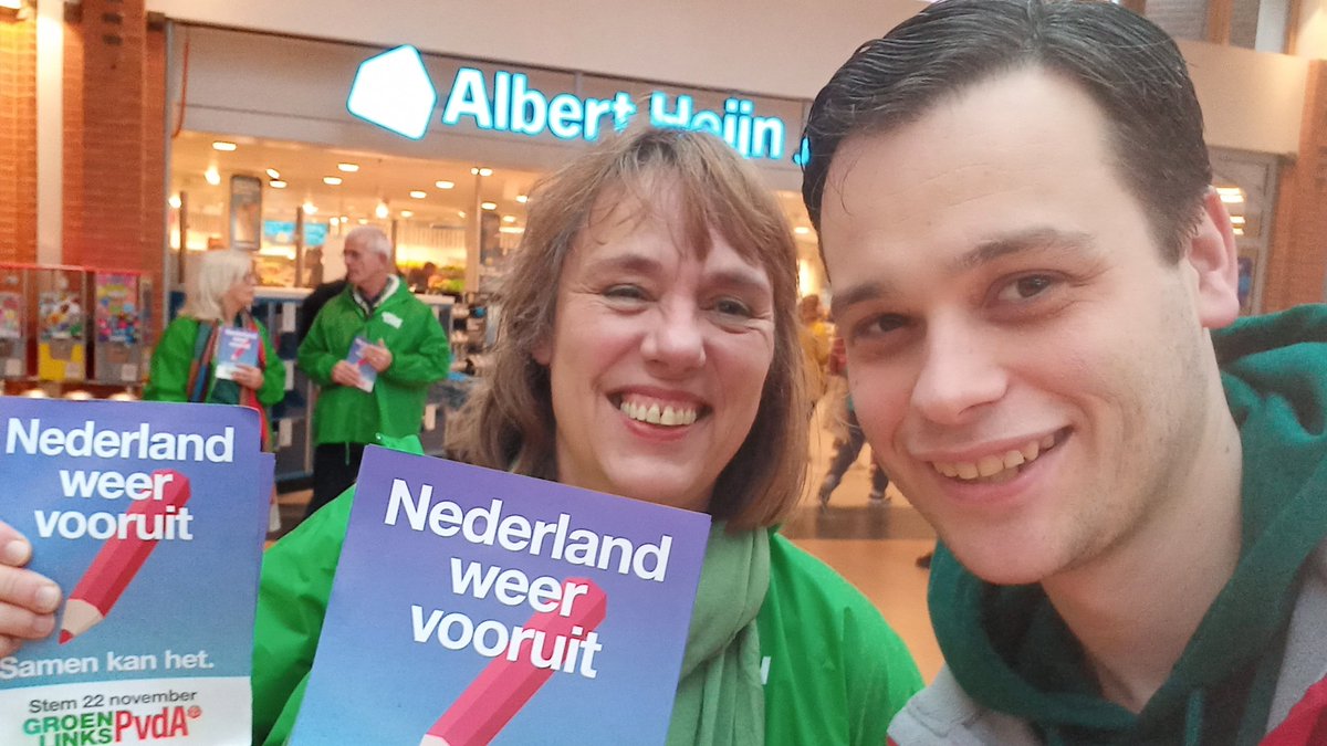 PvdAHeumen's tweet photo. Stem 22 november GroenLinks-PvdA! 🌹🍀 https://t.co/FJ8L1Kfers