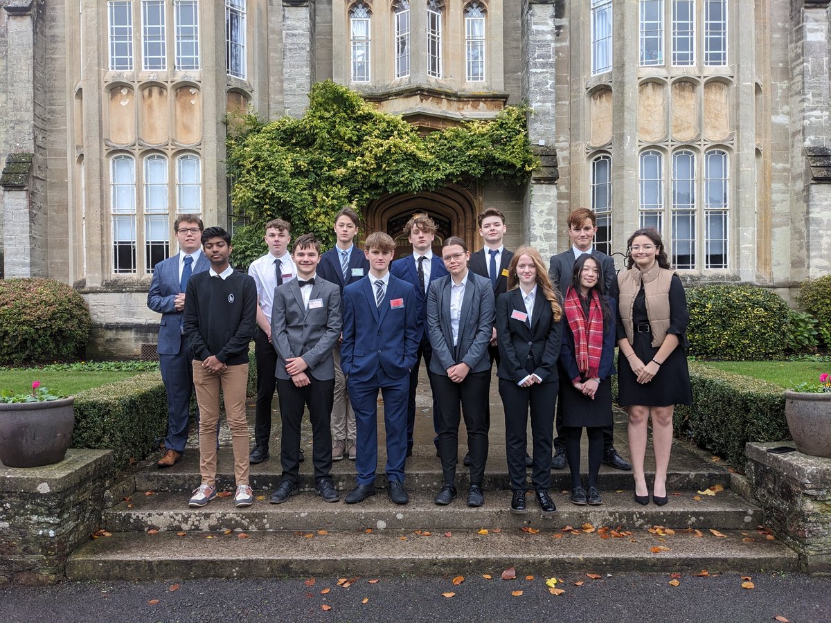 MonktonWoodDeb's tweet photo. We're incredibly proud of our Year 11 Debaters today as they throw themselves into their first MUN conference courtesy of @QueensTaunton   A superbly organised event.  Queen's students and all delegates setting exceptionally high standards across the board.  Pure joy! https://t.co/urRRY9VkqT