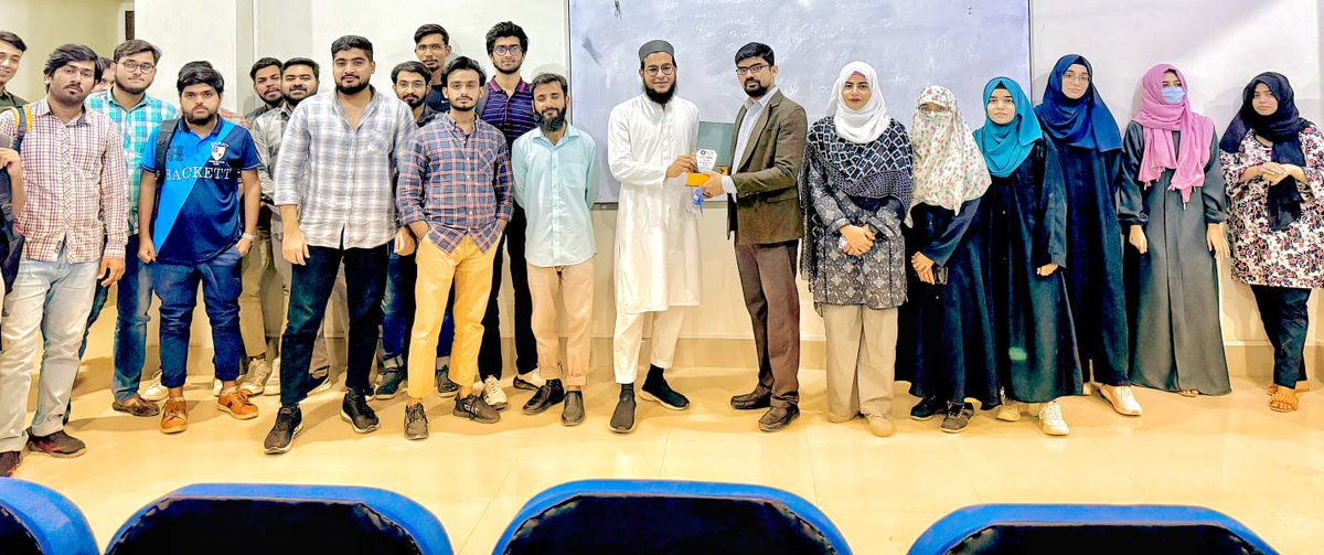 CodeAshing's tweet image. Thrilled to have shared insights on mastering remote job hunting at Ilma University! 🚀 Special thanks to Sajjad for the invitation. Grateful for the engaging discussion! Let&apos;s keep the momentum going! 💼 #RemoteJobs #CareerTalks #IlmaUniversity #Gratitude