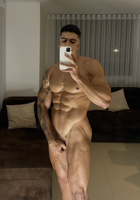 _juanpgcl's tweet photo. 😳🥵 https://t.co/Lvr0CtGoMC