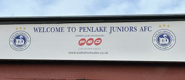 Some #Grassroots football <a href="/PenlakeJnrs/">Penlake Juniors</a> this morning. It’s always nice to meet those that volunteer. The team behind the team 👏🏻☕️ ⚽️