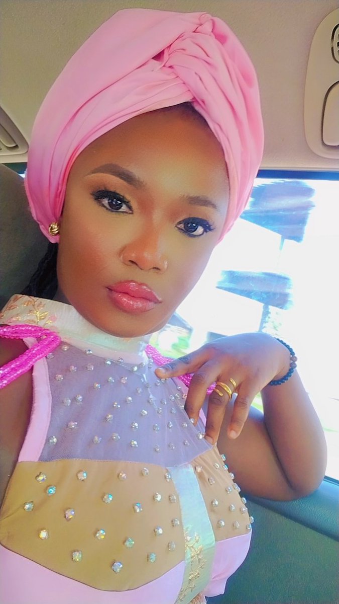 DinmaEzeh's tweet photo. A-Ember wedding guest

#Chi🌍 https://t.co/D5d0HVUJJt