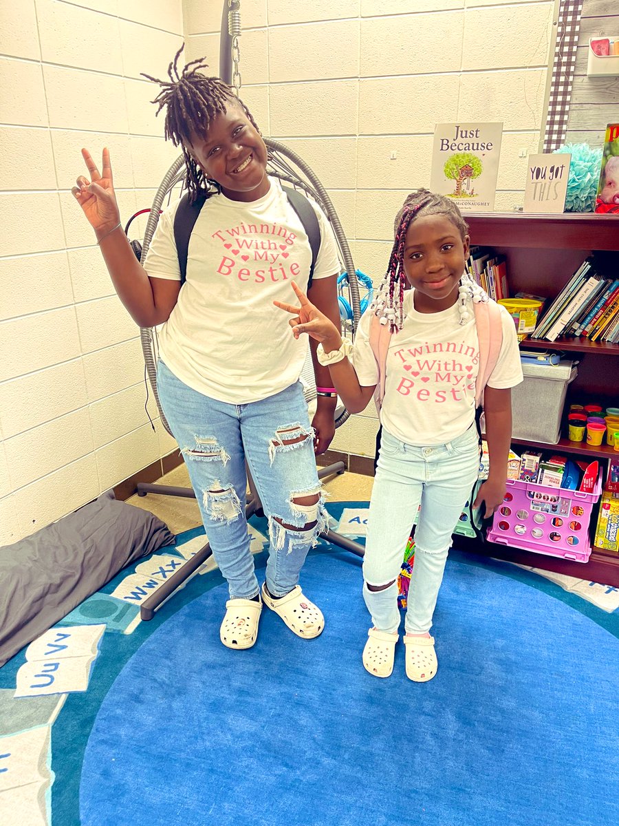 bgraham04sp's tweet photo. Anti-Bullying Week was a success ! @GutermuthES https://t.co/jWlJcWOu39