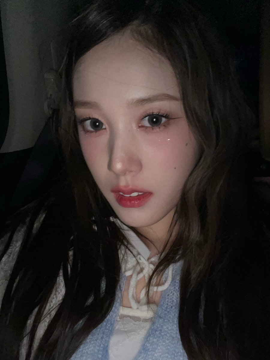 STAYCJFEED's tweet photo. [231118] 🐶💭

"warm yourself up and then sleep"
"sumin unnie's mom gave us sashimi so im planning to go to seoul while eating sashimi><" https://t.co/k218906gDg