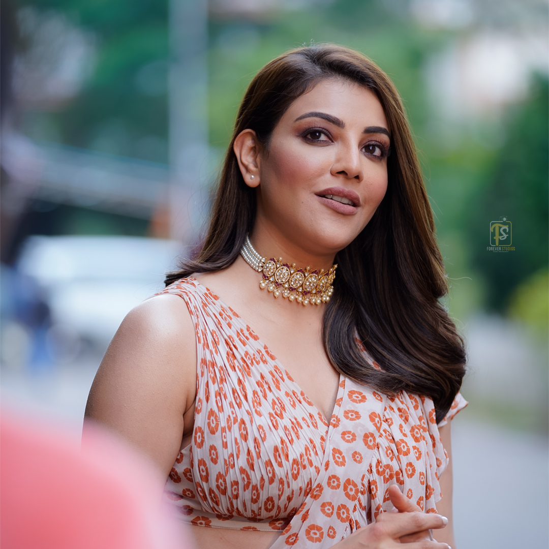Gorgeous Kajal Aggarwal effortlessly steals the spotlight. 💫✨

@MsKajalAggarwal #KajalAggarwal #KajalAgarwal #WeddingPhotography #EventPhotography #fotografia #model #portrait #editorial #portraitphotography #fashion #fashionstyle #glamour #explore #Beautiful #ForeverStudios