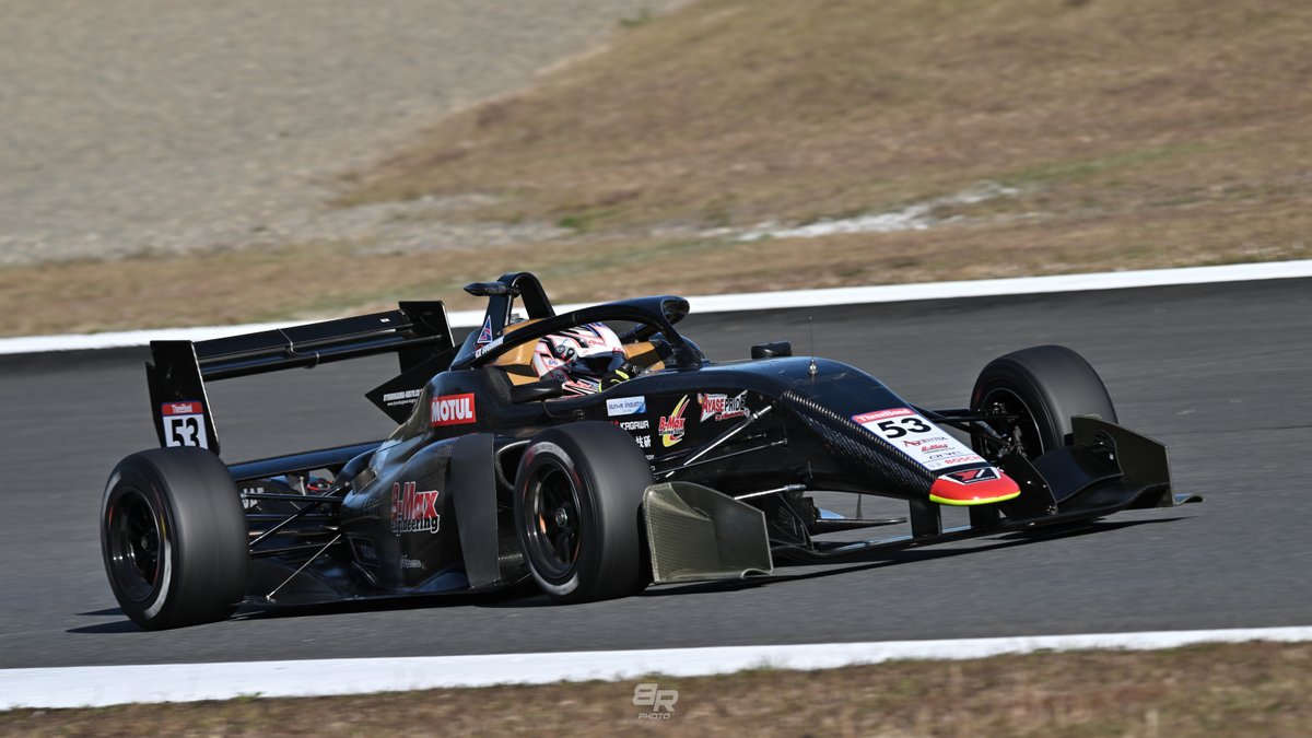 BrpImage's tweet photo. ちゃんと捉える。
4Kで見ても平気 100%拡大しても平気。
#bmaxracing #racingphoto #SFLights #SFL_MOTEGI https://t.co/v3muxBeK8Y