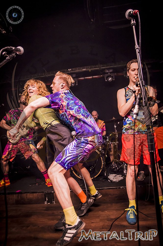 Metaltrip tweet media