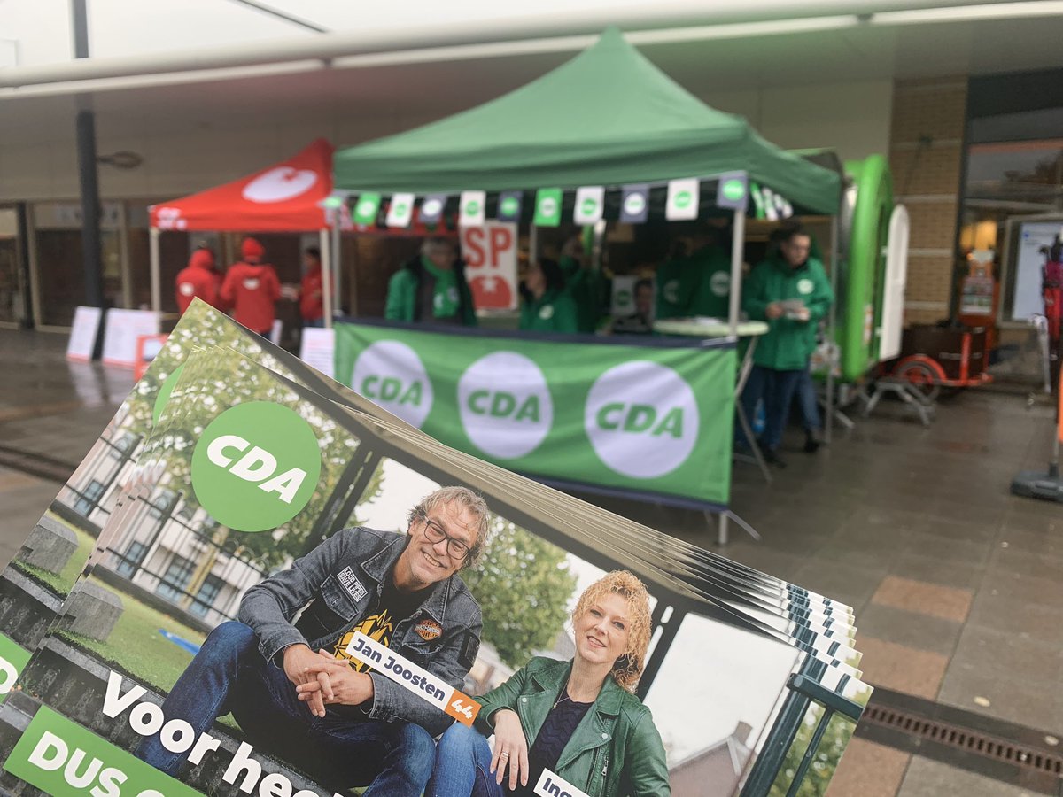 CDAVeldhoven's tweet image. In Veldhoven voor meer Brabant naar Den Haag! En de intocht van #Sinterklaas @i_dijk #Janjoosten @HenriBontenbal @cdavandaag @Marionne_CDA #StemCDA 💪