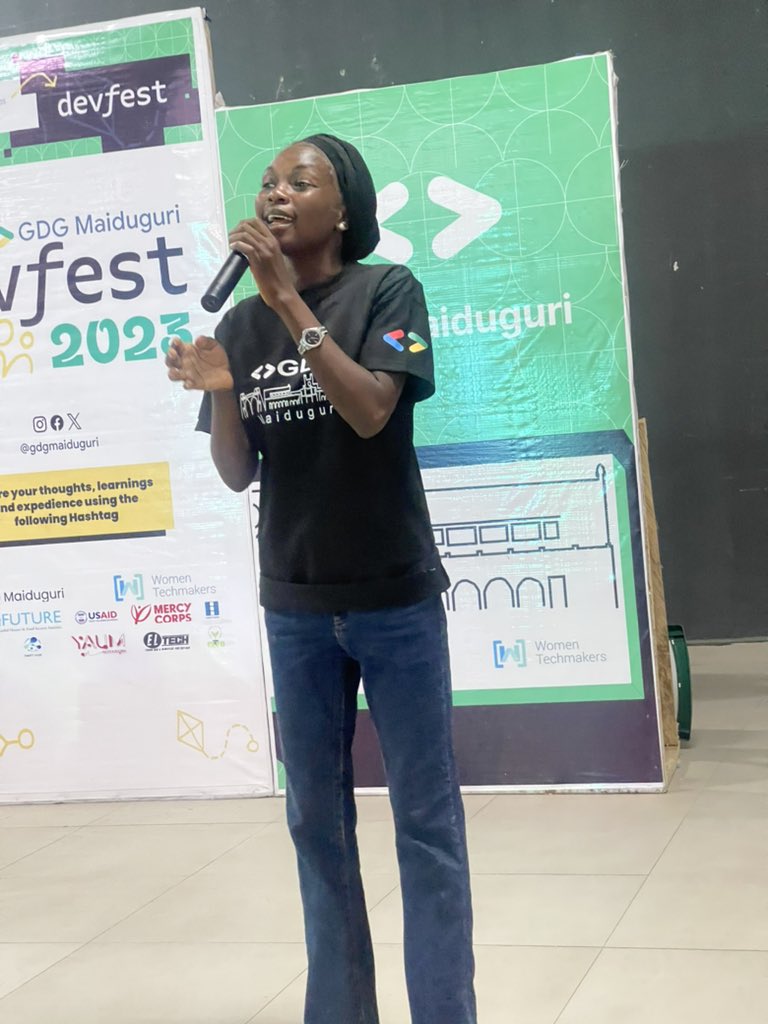 gdgmaiduguri's tweet photo. Keynotes by 

@fori_jr GDG Lead
@raychie_tee WTM Lead
Mikail Yusuf GDSCUNIMAID Lead

@gdgmaiduguri @WTMMaid @dscunimaid https://t.co/u0SRv9QOiY