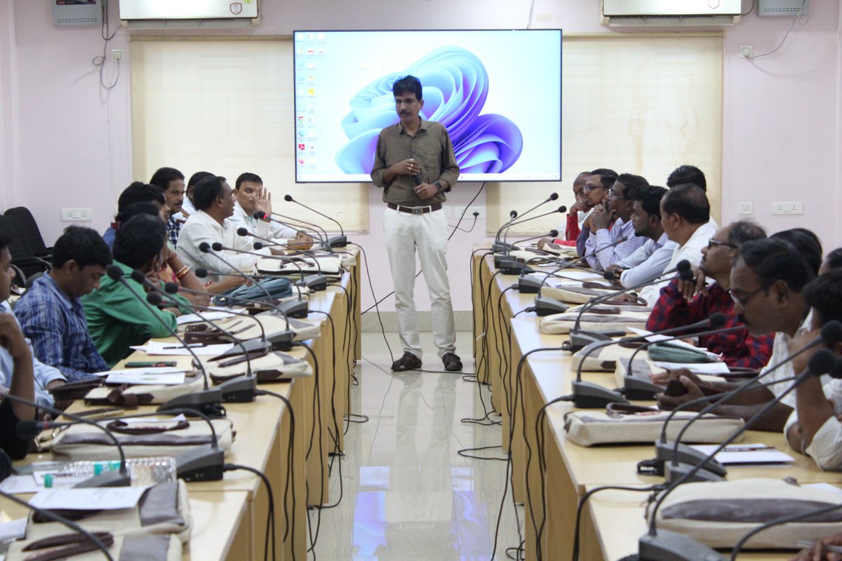sird_pr_odisha's tweet photo. The potential active Sarpanches from different districts have been attended the training programme on #PatronizationandCBofLocalChampions at #SIRDPR and they have given the tasks to develop their respective GPs in Theme-6 of #LocalizationofSDGs. https://t.co/O4Hf4v3Ctd